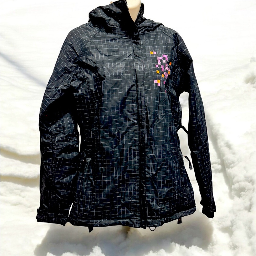 686 size small women’s ski snowboard zip up jacket with hoodie